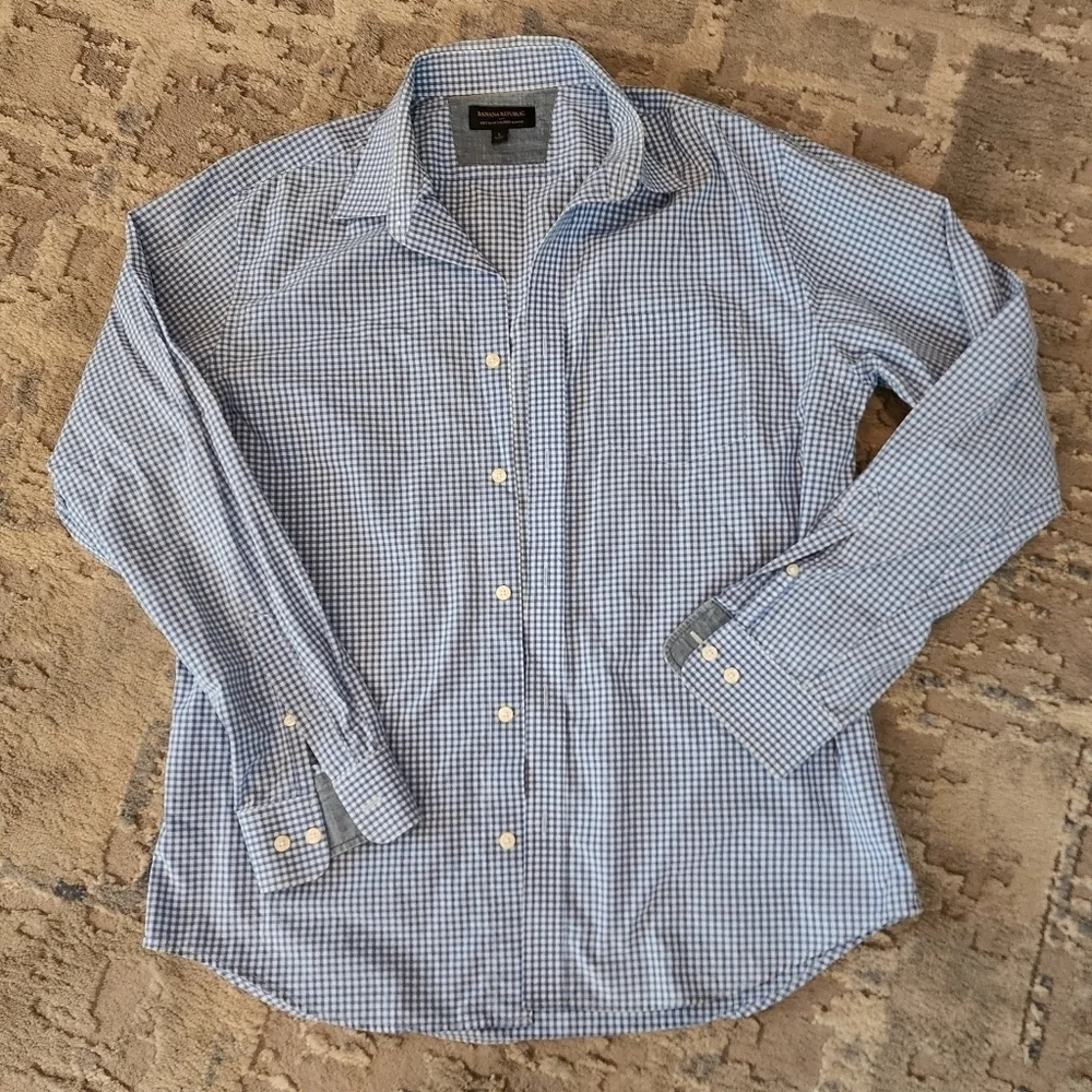 Banana Republic button‎ down